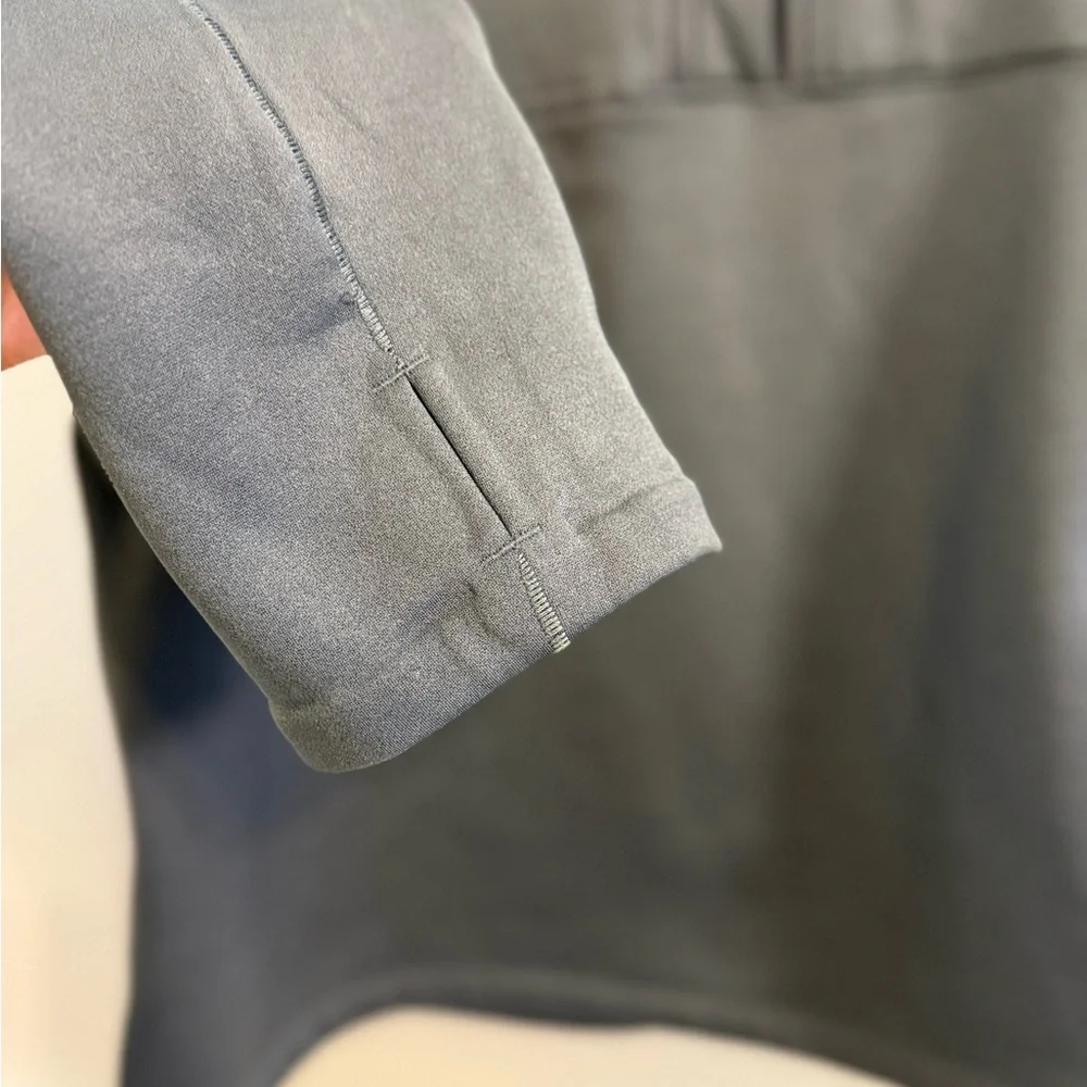 🌾‎ The North Face Men’s Tagen Half Zip Fleece Pullover in Asphalt Grey